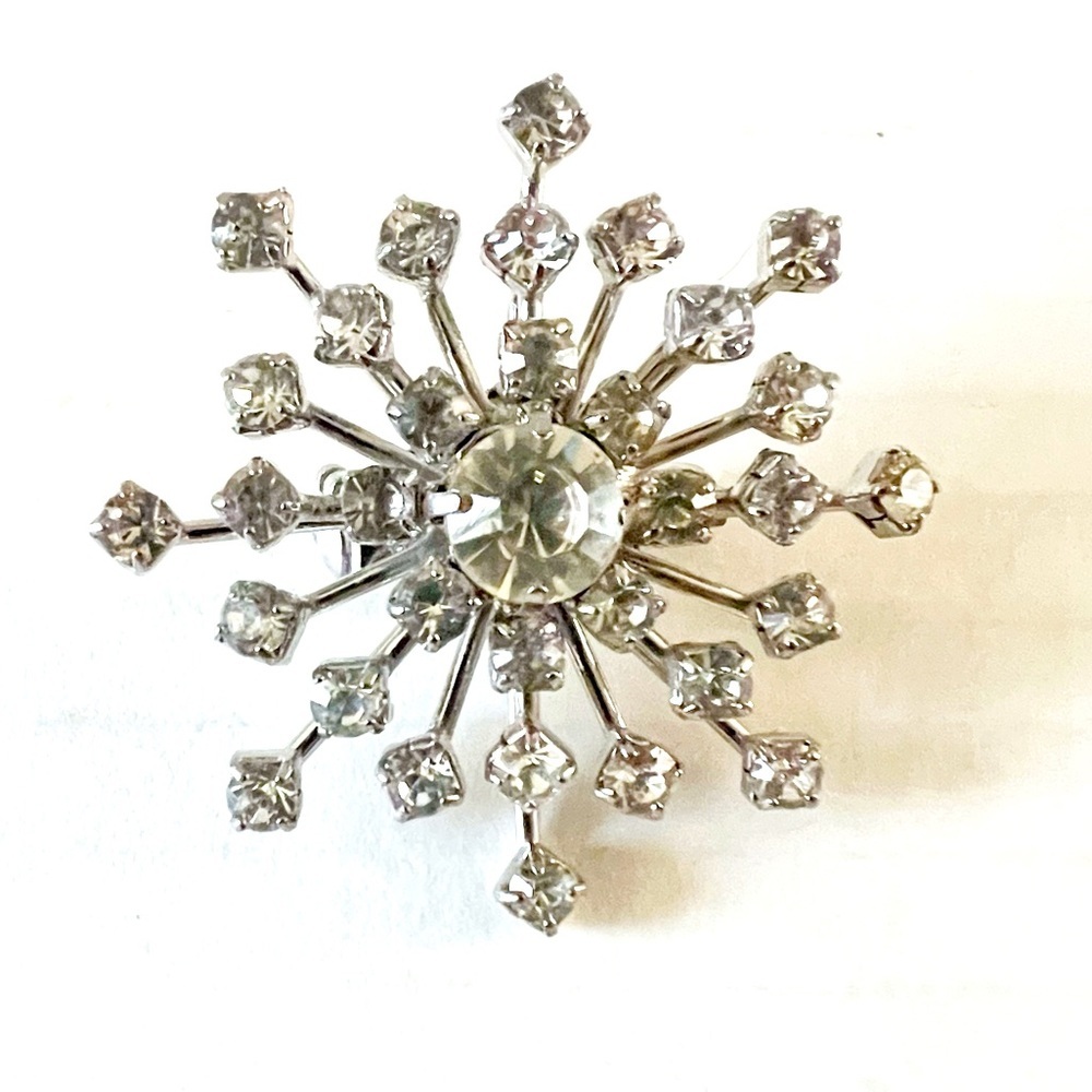 Silver Tone Clear Sparkling Rhinestone Brooch